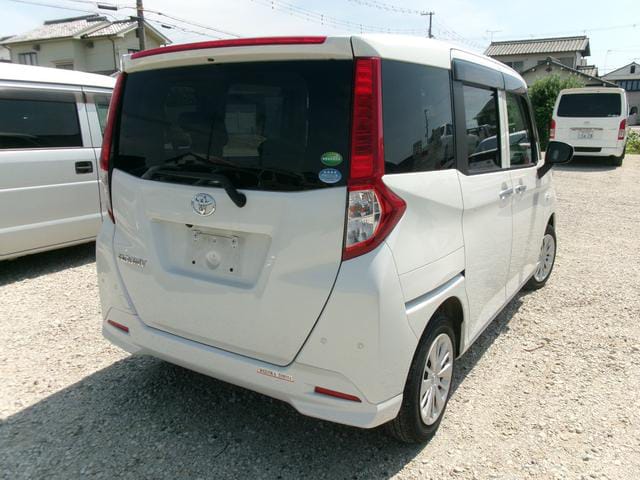 Toyota Roomy 2019